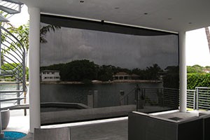 Outdoor Screen