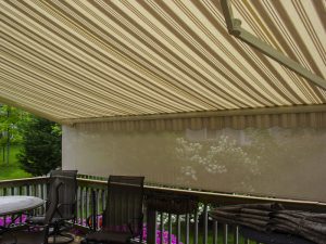 Can Retractable Awnings Withstand Wind?